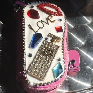 A perfect PINK Key Chains New wth No Tag